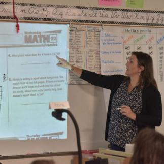 b19-img-crop.jpg Teacher
